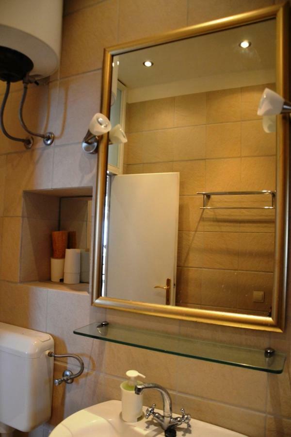 Stone House Apartment *